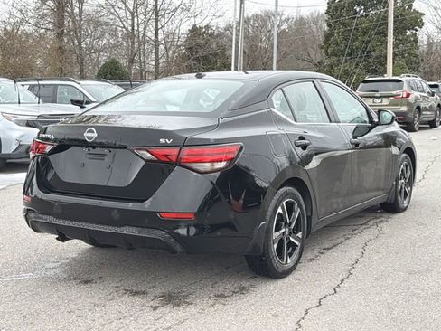 Used 2024 Nissan Sentra SV image 3