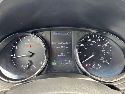 Used 2018 Nissan Rogue SV AWD/4WD image 31
