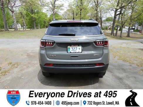 Used 2023 Jeep Compass Latitude AWD/4WD image 4