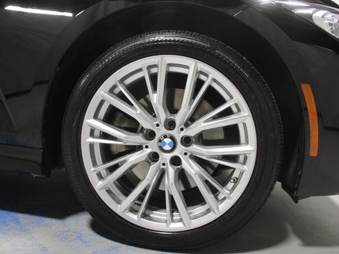 Certified 2023 BMW 330i xDrive Sedan w/ Premium Package image 27