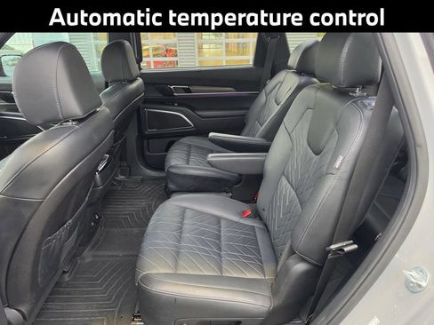 Used 2024 Kia Telluride SX Prestige X-Pro AWD/4WD image 6