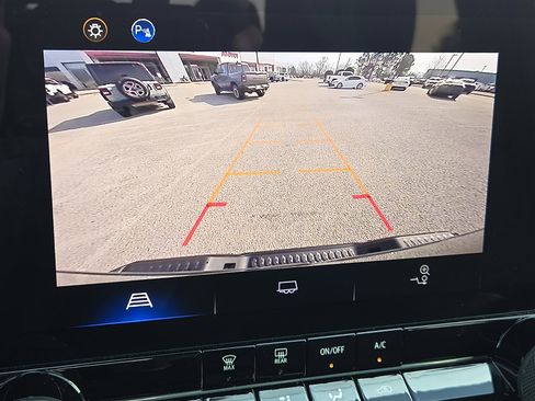 Used 2024 Chevrolet Colorado Trail Boss w/ Advanced Trailering Package image 18