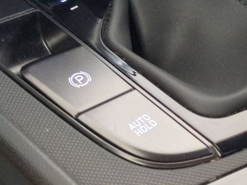 Used 2025 Hyundai Elantra SEL FWD image 27