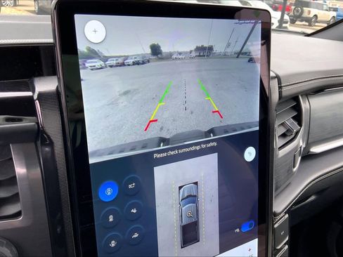 Certified 2023 Ford F150 Lightning Platinum image 27