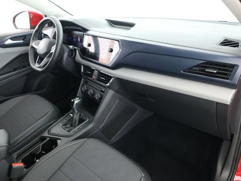 Used 2022 Volkswagen Taos SE w/ Panoramic Sunroof Package image 23