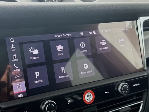 Certified 2026 Porsche Macan AWD/4WD image 15