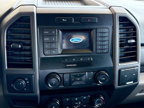 Used 2021 Ford F250 XL w/ Power Equipment Group image 18