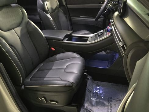 Used 2025 Hyundai Palisade SEL FWD image 16