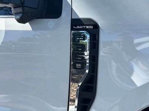 Used 2024 Ford F350 Limited w/ FX4 Off-Road Package AWD/4WD image 11