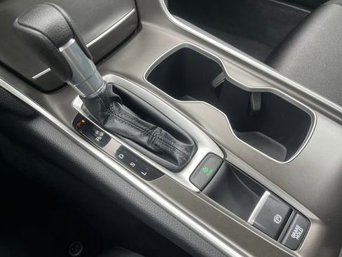 Used 2019 Honda Accord LX image 25