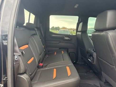 Used 2024 GMC Sierra 1500 AT4 w/ Technology Package AWD/4WD image 18