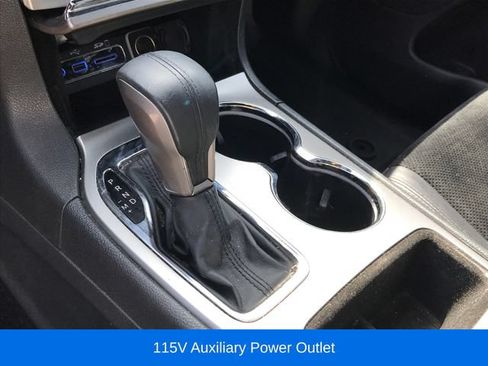 Used 2017 Jeep Grand Cherokee Altitude AWD/4WD image 9