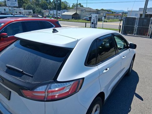 Used 2020 Ford Edge SE AWD/4WD image 10