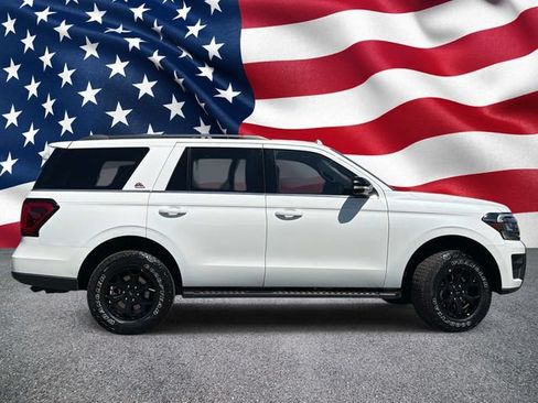 Used 2024 Ford Expedition Timberline AWD/4WD image 4