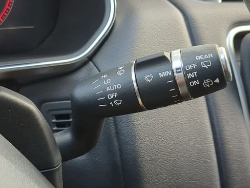 Used 2018 Land Rover Range Rover Sport HSE image 27