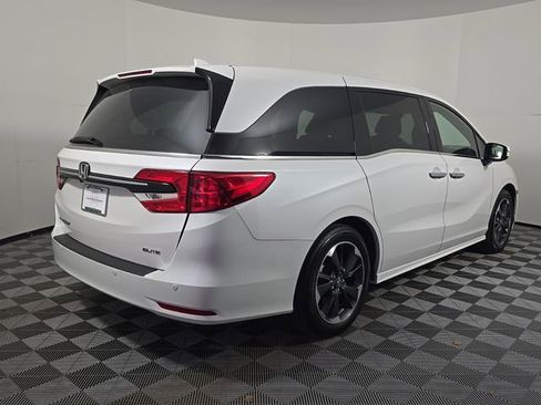Used 2024 Honda Odyssey Elite image 7