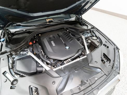 Used 2019 BMW 540i w/ Premium Package image 34