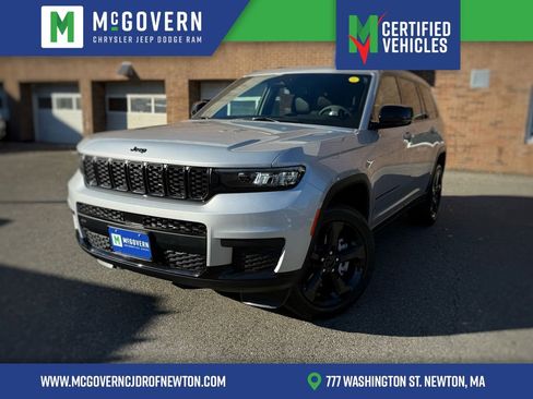 New 2025 Jeep Grand Cherokee L Altitude image 1