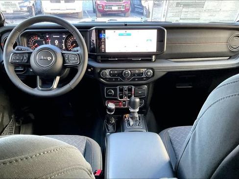 New 2026 Jeep Gladiator Mojave image 4