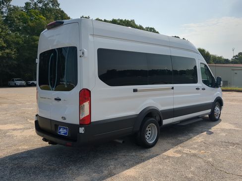 Certified 2025 Ford Transit 350 XLT RWD image 3