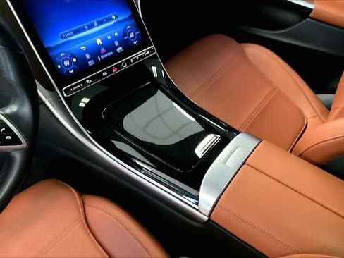 Used 2024 Mercedes-Benz C 300 Sedan image 14