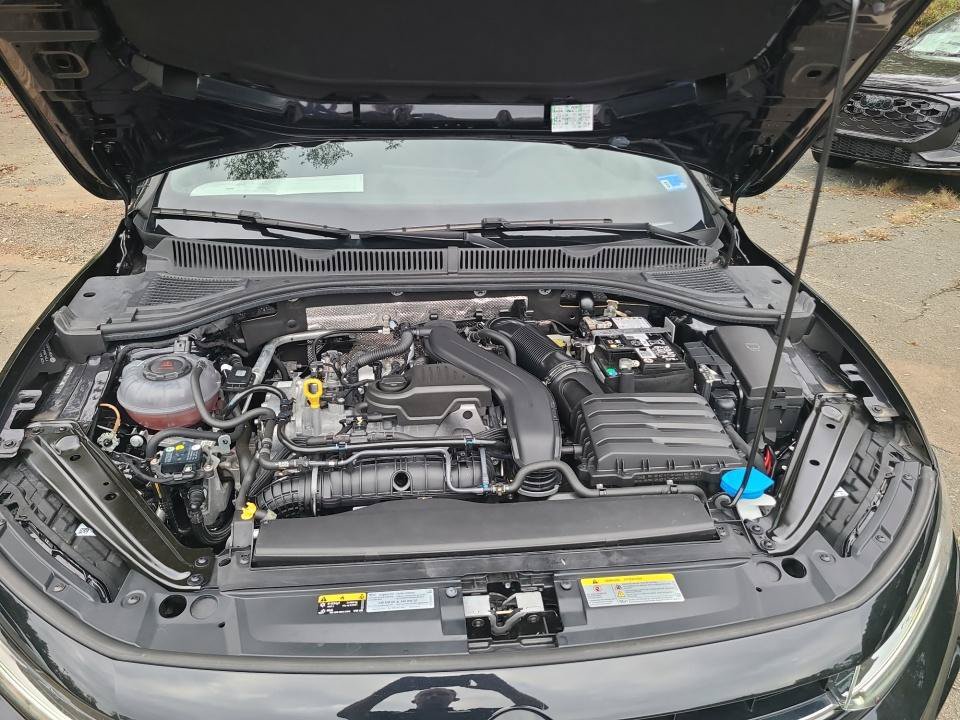 Used 2025 Volkswagen Jetta Sport FWD image 16