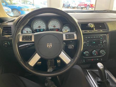 Used 2009 Dodge Challenger SRT8 image 26
