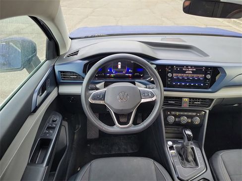 Used 2024 Volkswagen Taos SE image 26