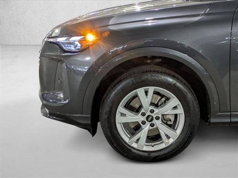 Certified 2025 Audi Q5 Premium w/ Convenience Package image 30