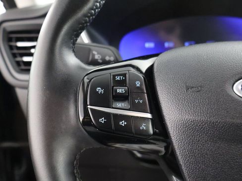 Used 2025 Ford Escape Platinum image 42