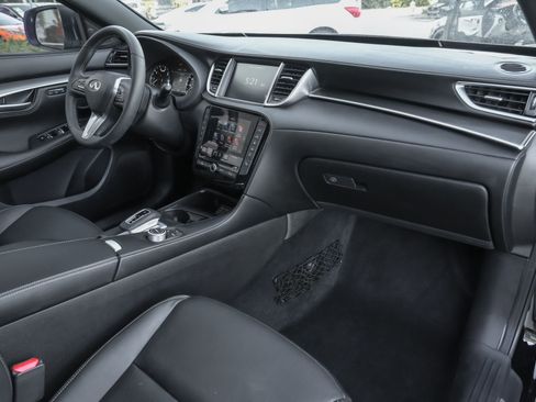 Used 2025 INFINITI QX55 Luxe w/ Cargo Package image 37