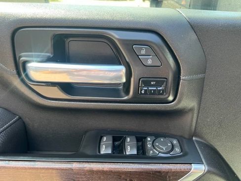 Used 2022 GMC Sierra 3500 Denali w/ Denali Ultimate Package AWD/4WD image 21