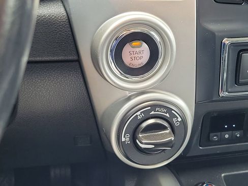 Used 2019 Nissan Titan PRO-4X w/ Pro-4x Convenience Package AWD/4WD image 30
