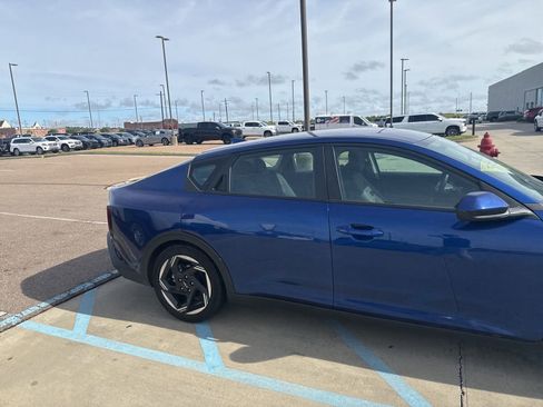 Used 2025 Kia K4 EX FWD image 5