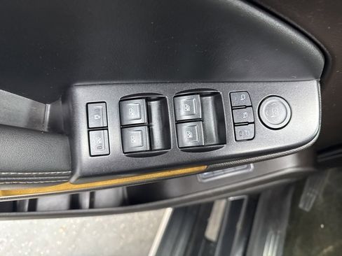 Used 2016 GMC Yukon XL Denali image 7