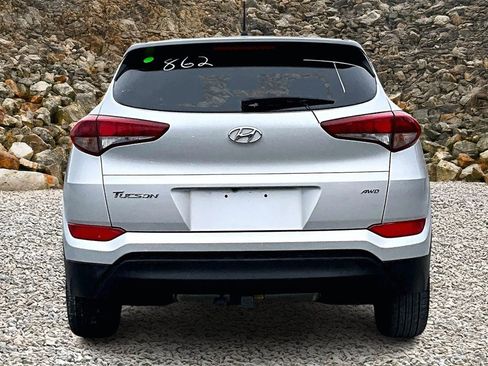 Used 2018 Hyundai Tucson SE image 4