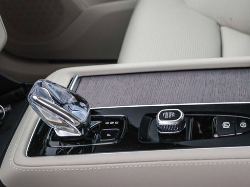 New 2026 Volvo XC90 T8 Ultra image 30