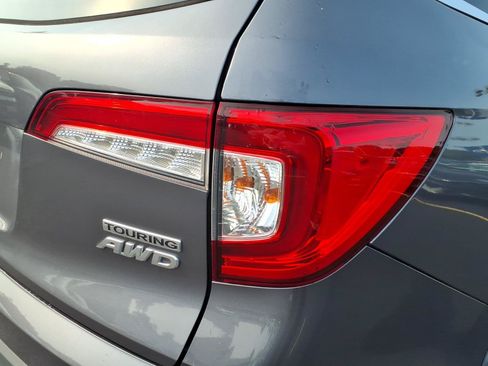 Used 2019 Honda Pilot Touring image 14