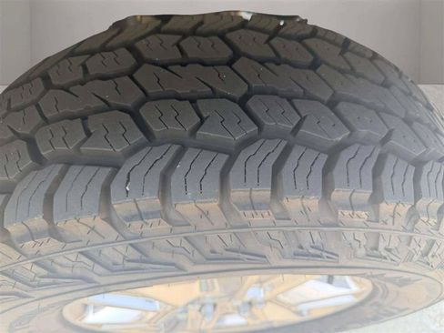 Used 2012 Ford F150 Lariat AWD/4WD image 15
