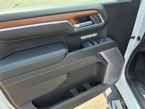 Used 2022 GMC Sierra 1500 Denali image 17