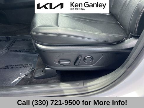 Certified 2023 Kia Sorento S w/ Panoramic Sunroof Package FWD image 29