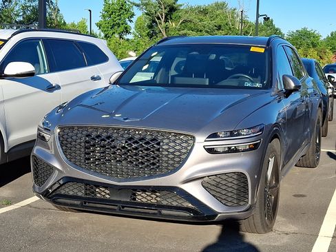 Used 2023 Genesis GV70 3.5T Sport w/ Sport Prestige Package AWD/4WD image 4