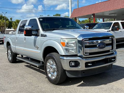 Used 2015 Ford F250 Lariat w/ Lariat Ultimate Package AWD/4WD image 7