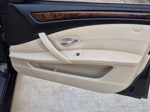 Used 2010 BMW 528i Sedan RWD image 50