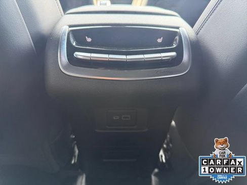 Used 2023 Cadillac XT6 Sport w/ Technology Package AWD/4WD image 25