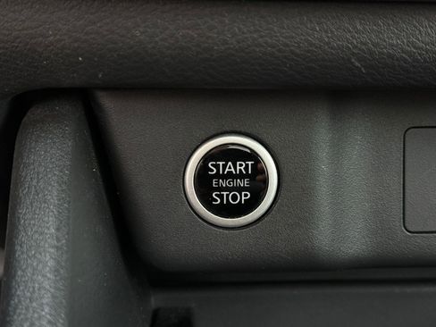 Used 2023 Nissan Rogue SV w/ SV Premium B Package image 51