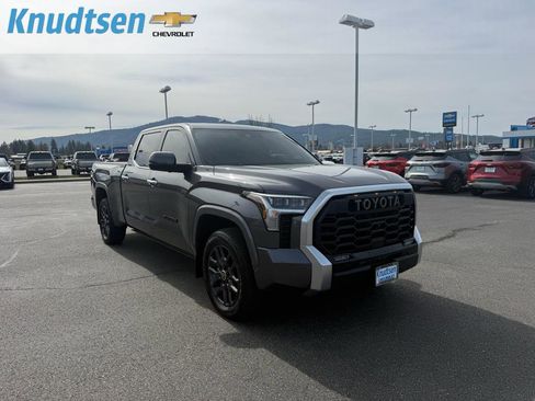 Used 2024 Toyota Tundra Limited image 1