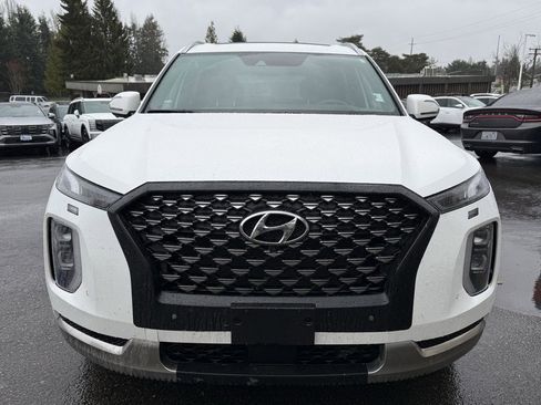 Used 2022 Hyundai Palisade Calligraphy image 2