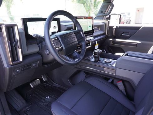 New 2025 GMC Hummer EV 2X w/ LPO, Illumination Package image 16