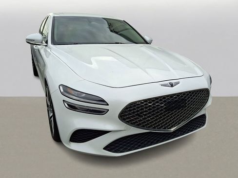 Used 2022 Genesis G70 3.3T RWD image 2